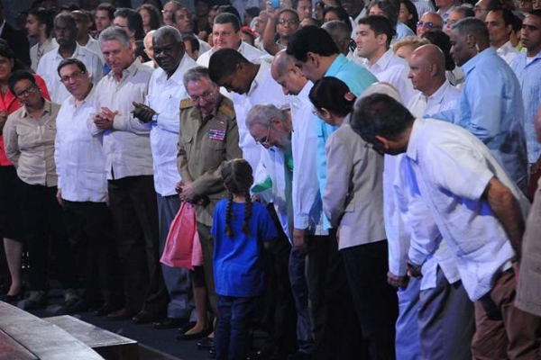 fidel-castro-raul-cumpeanhos-la-colmenita