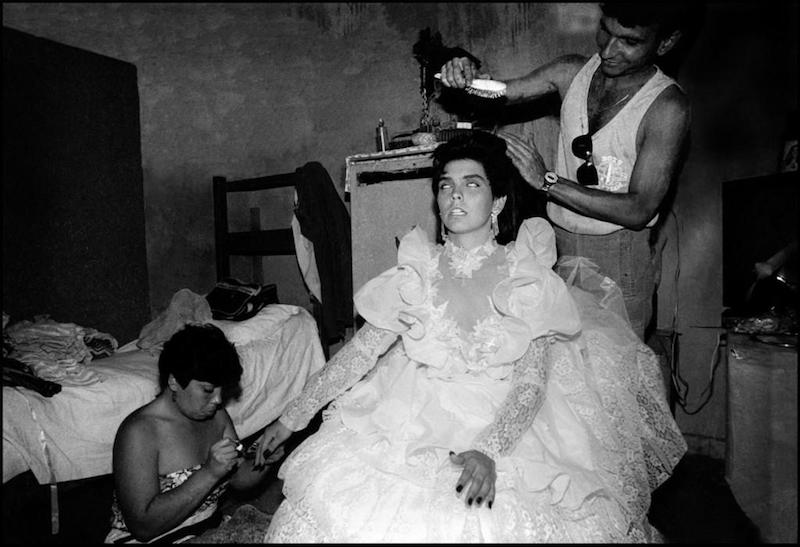 niurka_barroso-_vestidos_de_ilusion-_1999