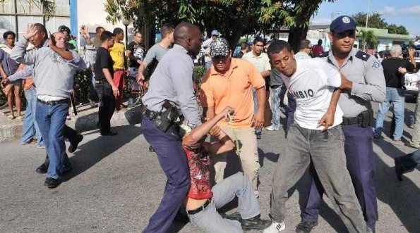 represion-sube-en-cuba-1